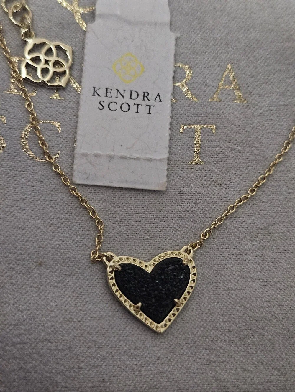 Kendra Scott Ari Heart Short Gold Tone Necklace New ✨️